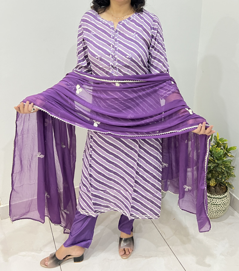 Pure Maslin Regular Style Suit in 3pc Set with Straight Pant and Chiffon Dupatta - Lavender