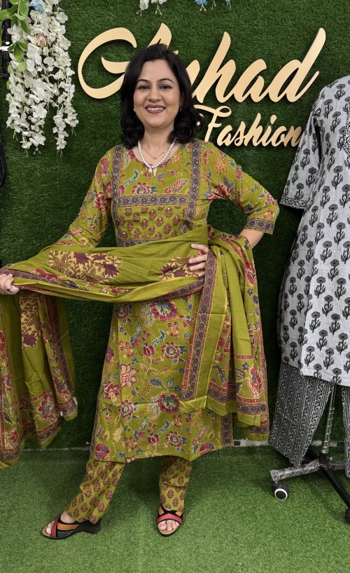 Pure Cotton Regular Suit in 3pc Set with Straight Pant and Pure Cotton Dupatta - Mehndi Green