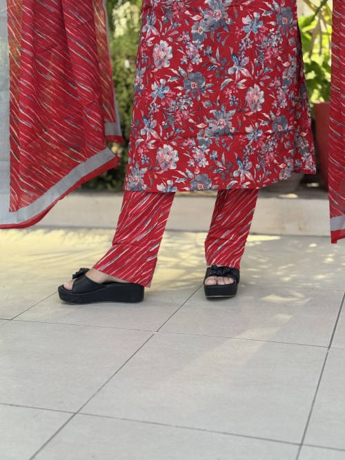 Pure Cotton Regular Style Suit in 3pc Set with Straight Pant and Pure Cotton Dupatta - Red