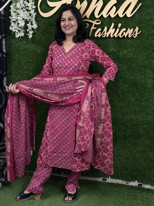 Pure Cotton kalamkari Print Regular Style Suit in 3pc Set & Straight Pant and Pure Cotton Dupatta - Hot Pink