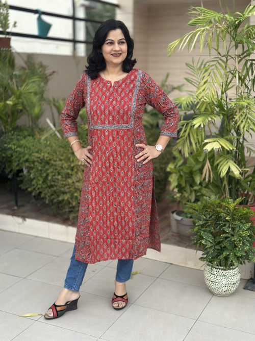 Pure Cotton Kurti in Straight Kantha Fabric Multi Print - Red