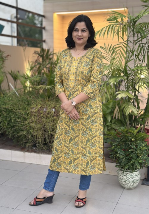 Pure Cotton Kurti in Straight Pattern Kalamkari Print - Yellow