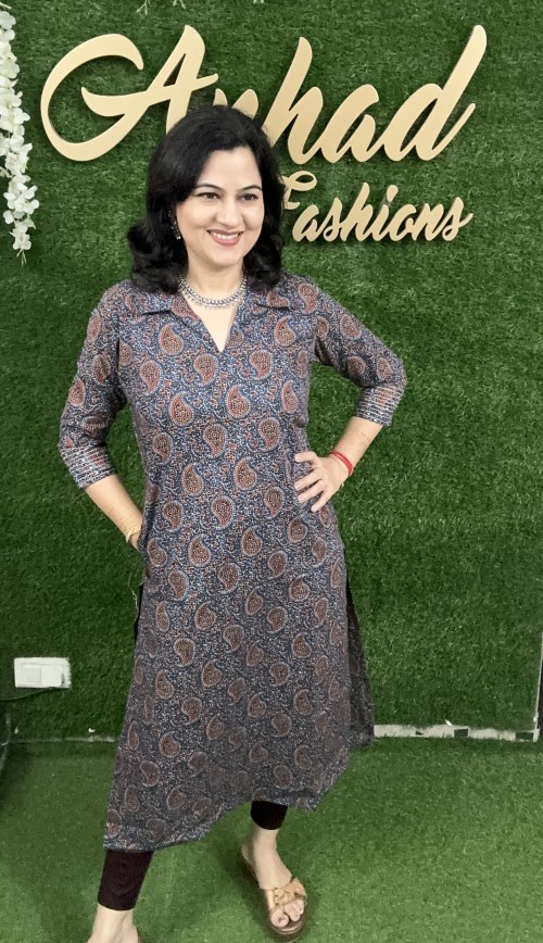 Pure Cotton Kurti in Collar Pattern Kalamkari Print - Blue