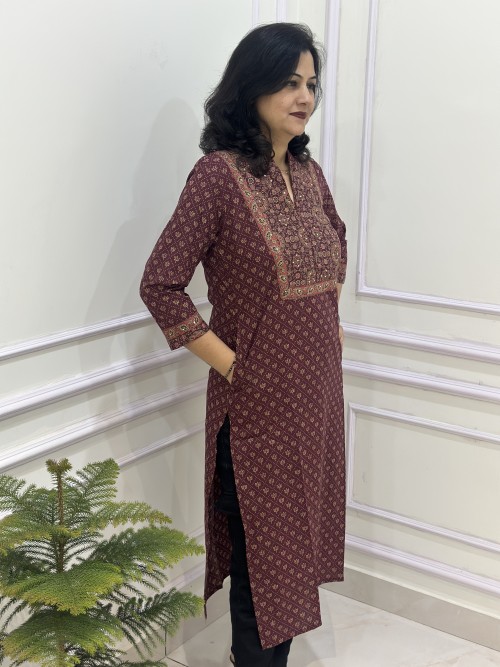 Pure Cotton Kurti in Straight Pattern Block Print - Maroon