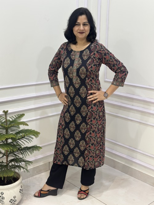 Pure Cotton Kurti in Straight Pattern Kalamkari Double Panel Print - Black